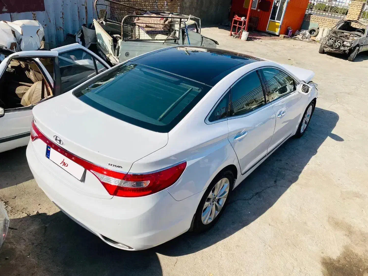 هیوندای‌تصادفی‌۲۰۱۲‌گرنجور‌ روشن‌حرکت|خودرو سواری و وانت|تهران, اکباتان|دیوار