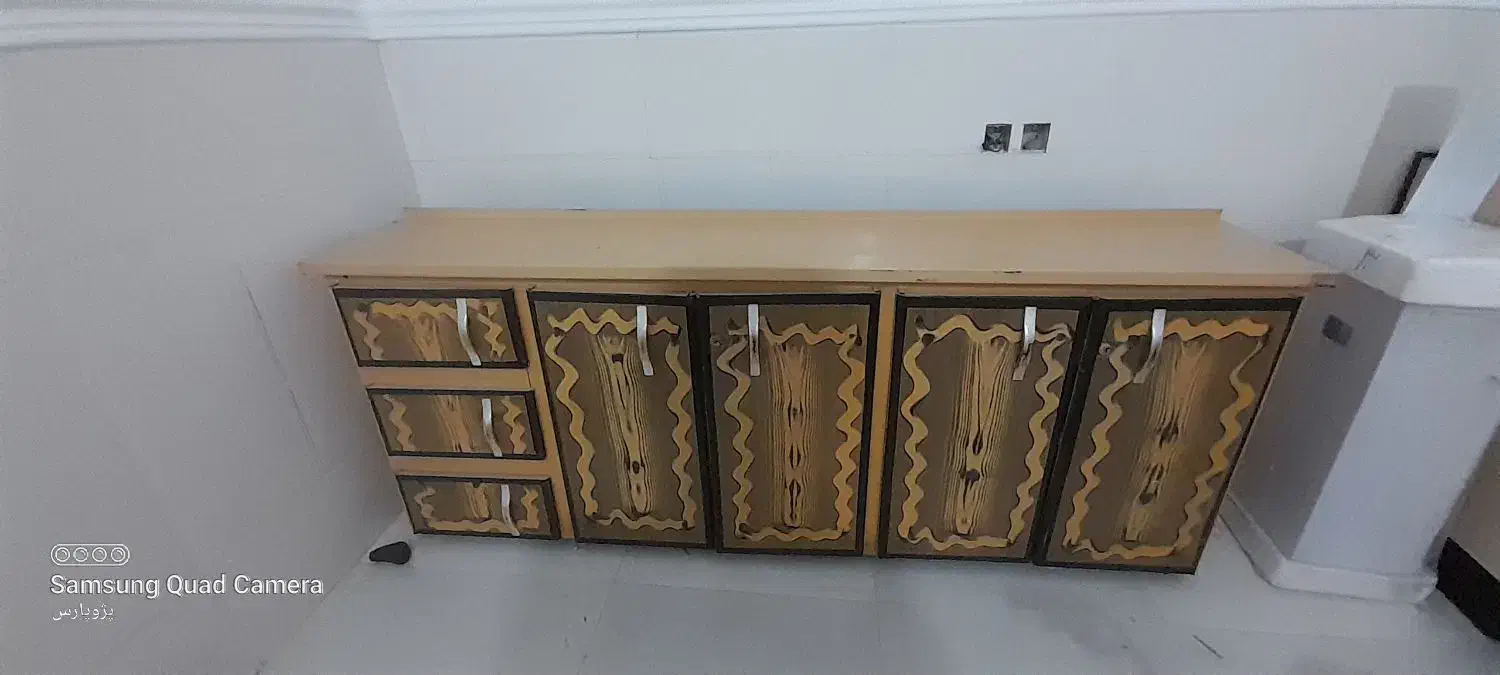 کمدنو|جاکفشی، کمد، دراور|بندرعباس, |دیوار