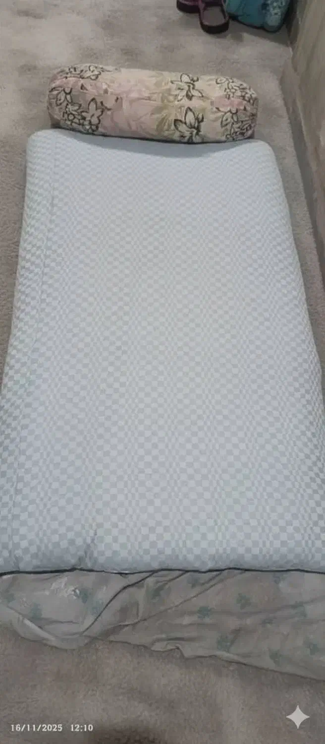 رختخواب|رختخواب، بالش، پتو|تبریز, |دیوار