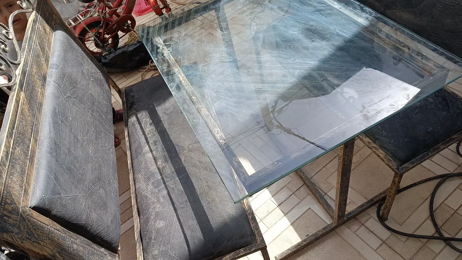 میز نهار خوری فلزی|میز و صندلی غذاخوری|نیشابور, خیام|دیوار