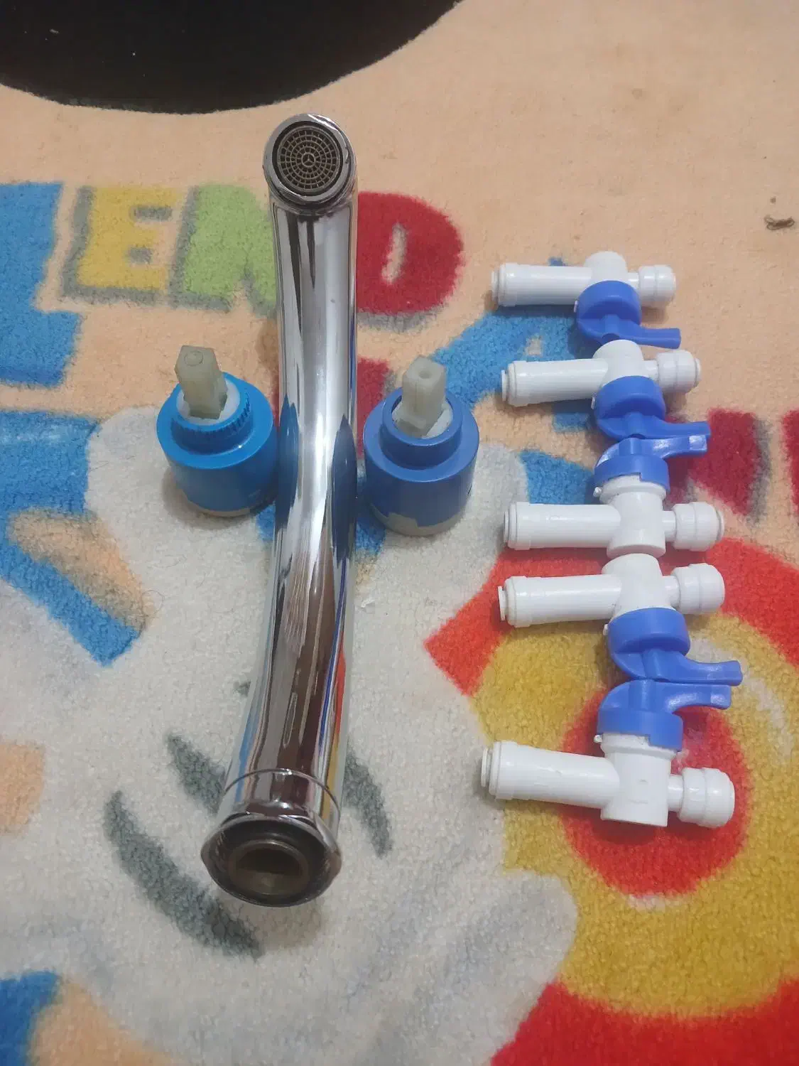 یه علمک پایه کوتاه ظرفشویی و۶ شیرآب و کاتریج شیراب|لوازم سرویس بهداشتی|اندیمشک, |دیوار