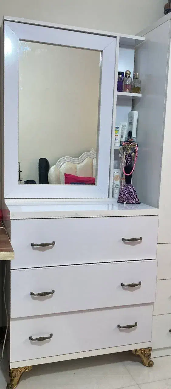 سرویس نوجوان سفید|تخت و سرویس خواب|کرج, آق تپه|دیوار