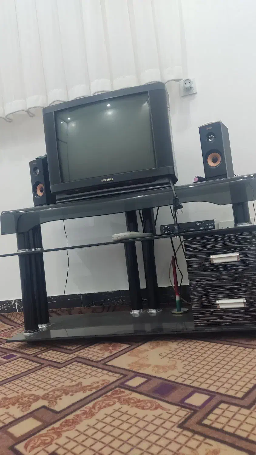تلویزیون و میز|تلویزیون و پروژکتور|بیرجند, |دیوار