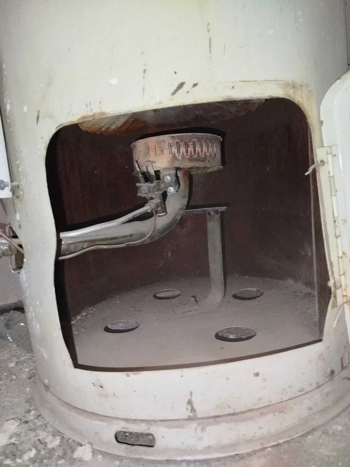 لوازم منزل آبگرمکن تلوزیون|تلویزیون و پروژکتور|قم, شهید صیاد شیرازی|دیوار