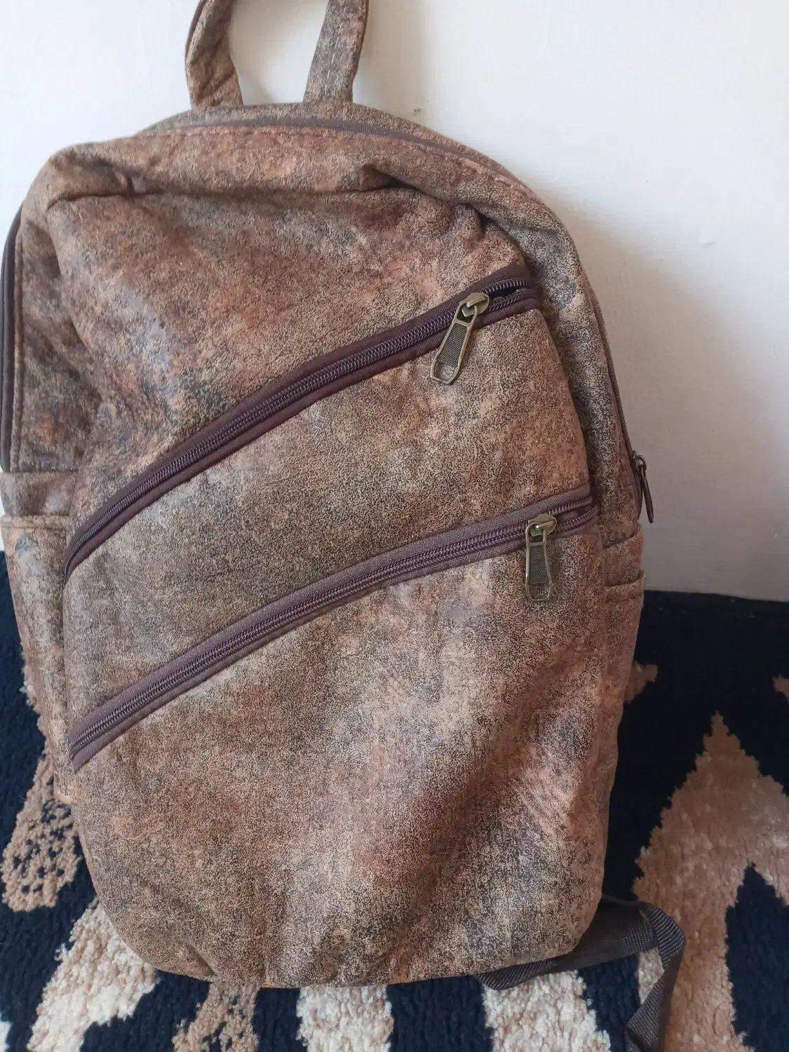 کیف مدرسه|کیف، کفش، کمربند|ایلام, |دیوار