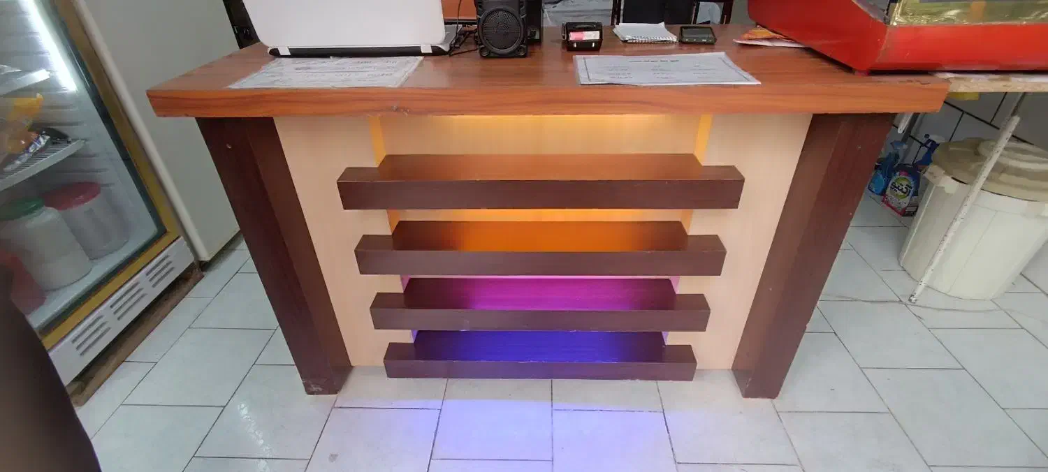 میز|میز تحریر و کامپیوتر|فولادشهر, باغشاد|دیوار