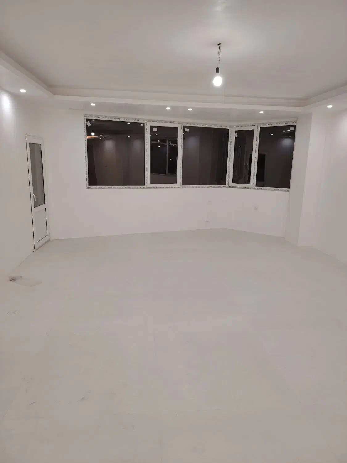 آپارتمان فروشی تک واحدی 122 متر سند تک برگ|فروش آپارتمان|فیروزکوه, |دیوار