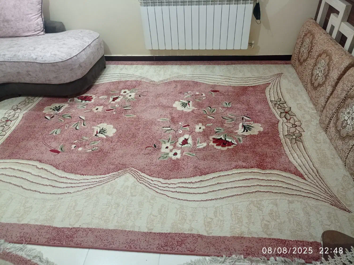 دوتا قالی فانتزی تمیز بدون پارگی بدون سوختگی|فرش|شاهین‌شهر, مسکن مهر|دیوار