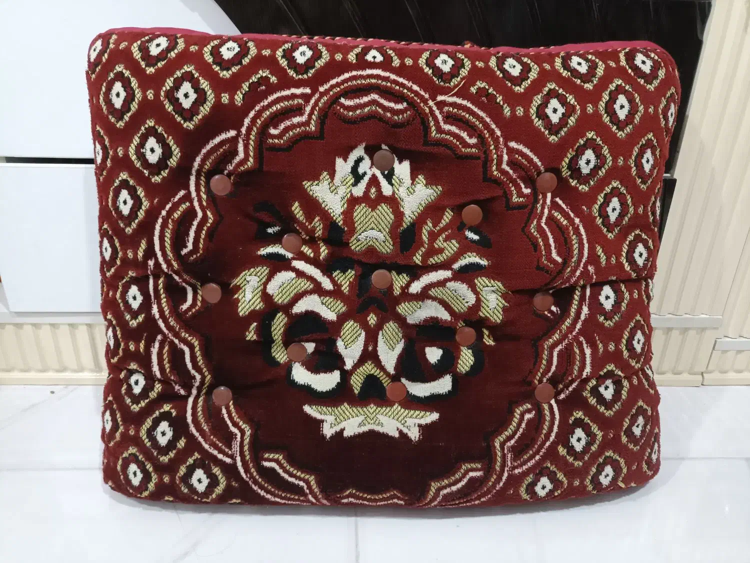 پشتی مخمل|پشتی|برازجان, |دیوار