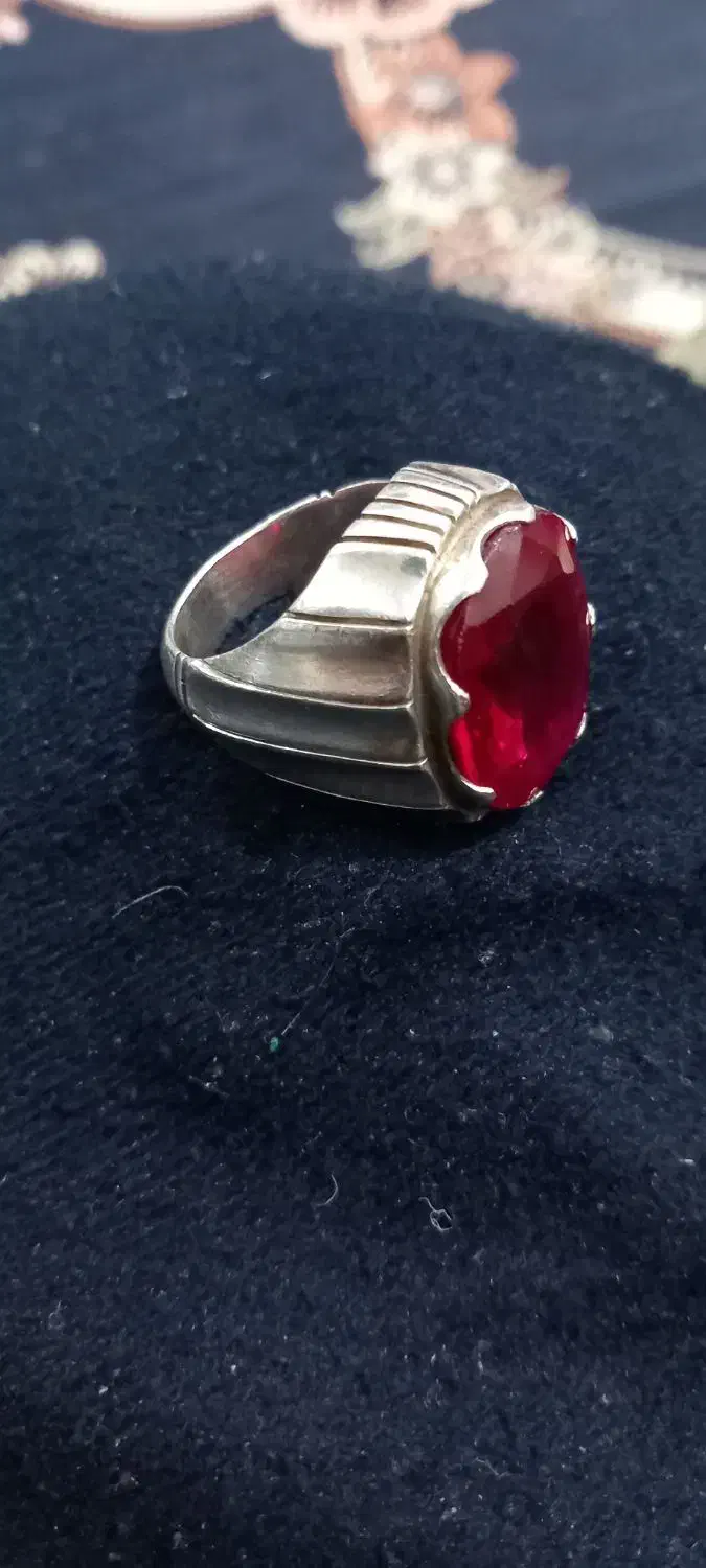 انگشتریاقوت|کلکسیون اشیاء عتیقه|اهواز, شهرک رزمندگان|دیوار