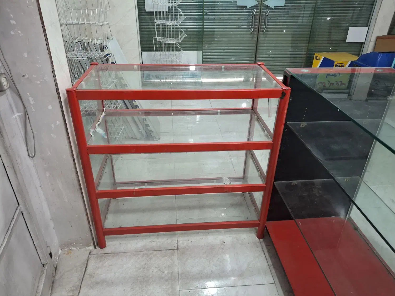 میز ویترینی دو عدد|فروشگاه و مغازه|شهر ری, سیزده آبان|دیوار