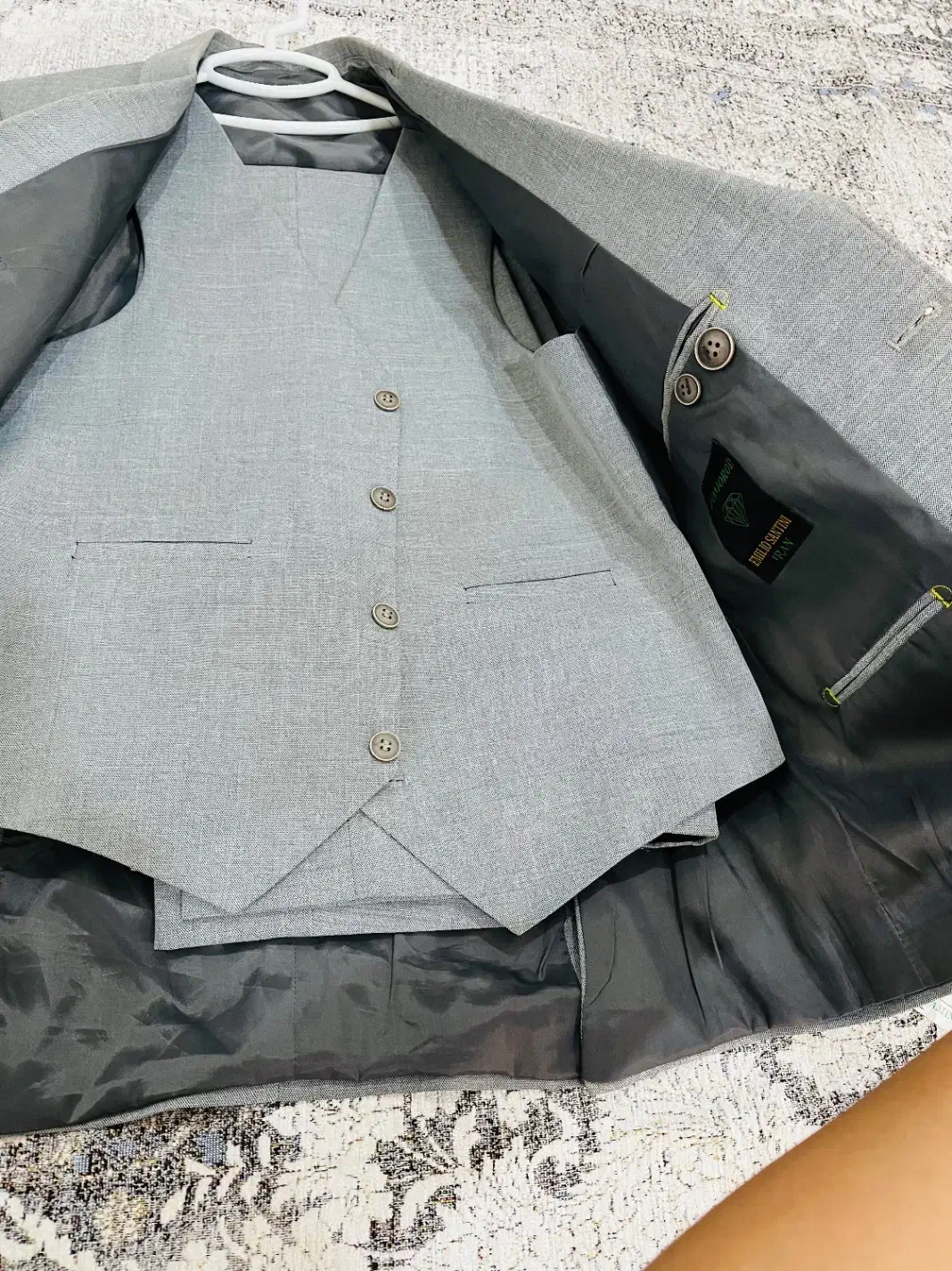 کت و شلوار پارچه و دوخت تمیز و باکیفیت|لباس|بندرعباس, |دیوار