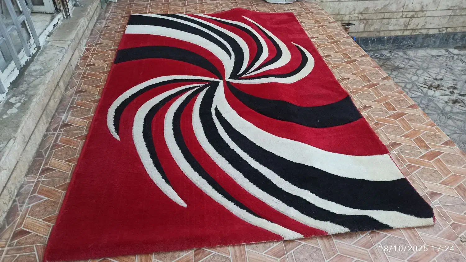 فرش ماشینی در حد نو|فرش|شیراز, ریاستی|دیوار