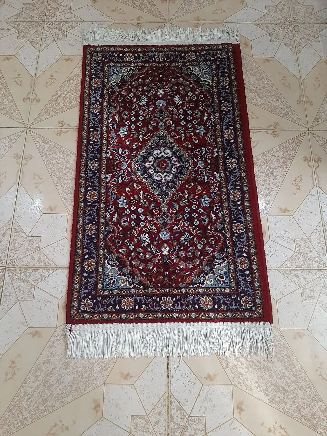 ۲ عدد قالیچه بسیار با کیفیت و زیبا|فرش|ساوه, |دیوار