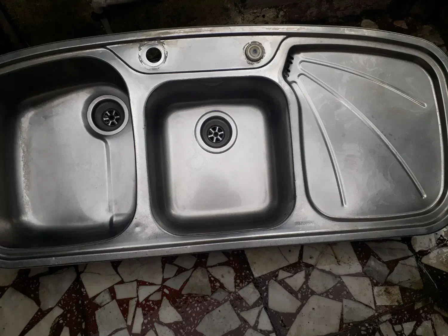 ظرفشویی و روشویی|لوازم حمام|صومعهسرا, |دیوار