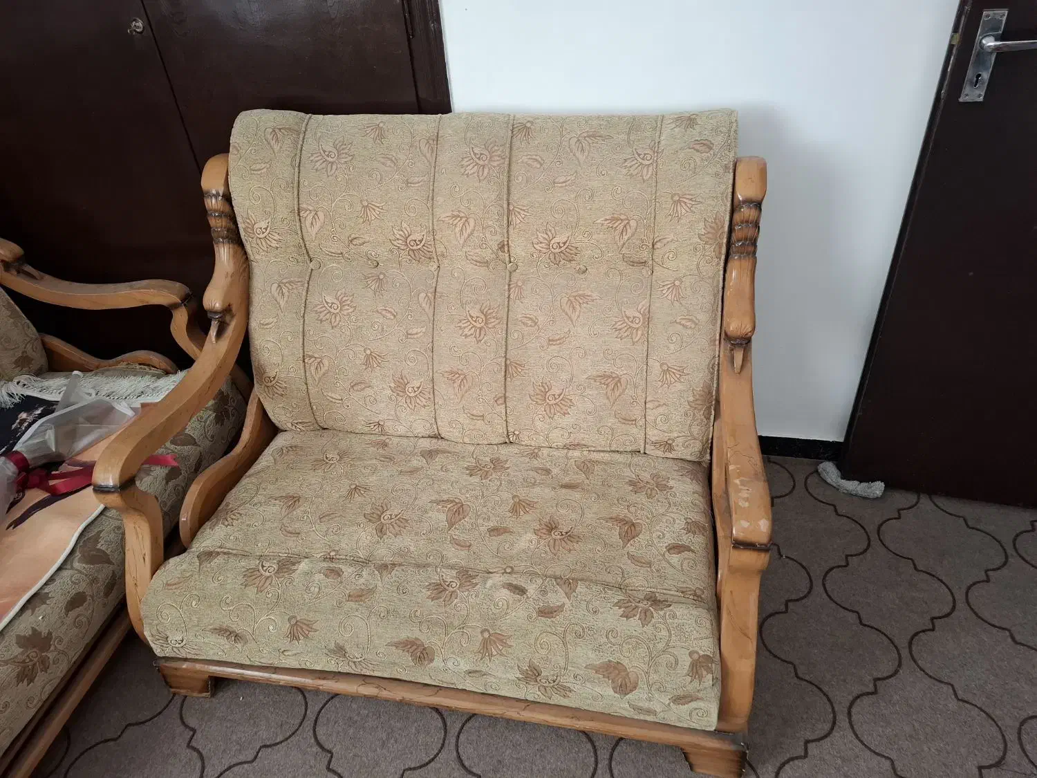 مبل|مبلمان خانگی و میز عسلی|دوگنبدان, |دیوار