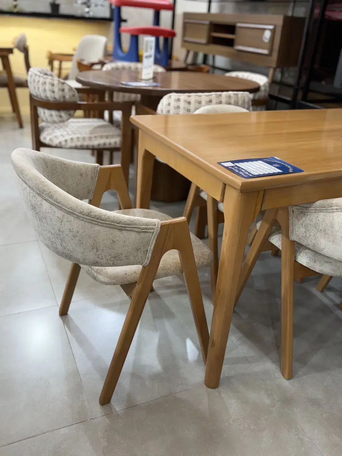 ناهار خوری ترنج فروشگاه.عماد.|میز و صندلی غذاخوری|یزد, |دیوار