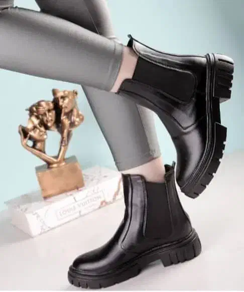 نیم بوت کشی|کیف، کفش، کمربند|شهرکرد, |دیوار