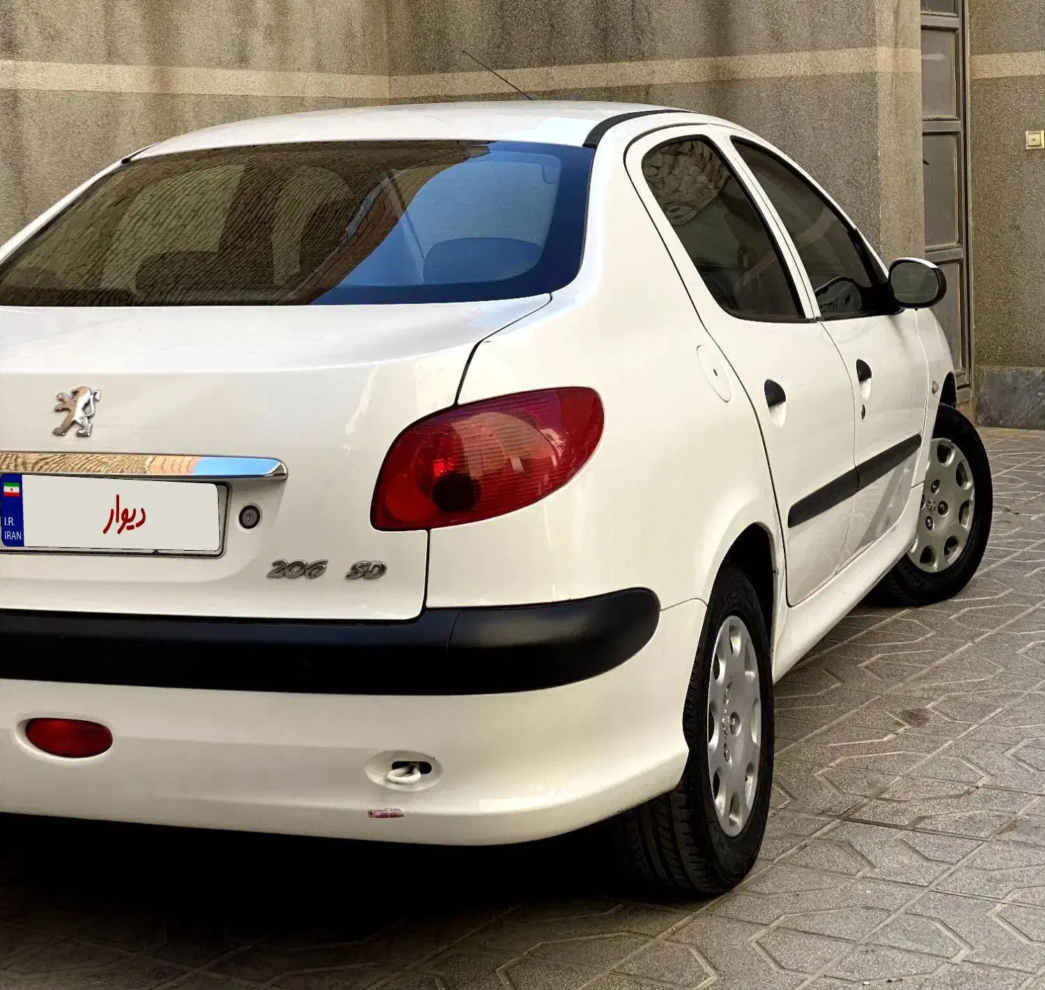 206صندوقدار v8 فول مدل92|خودرو سواری و وانت|بجنورد, |دیوار