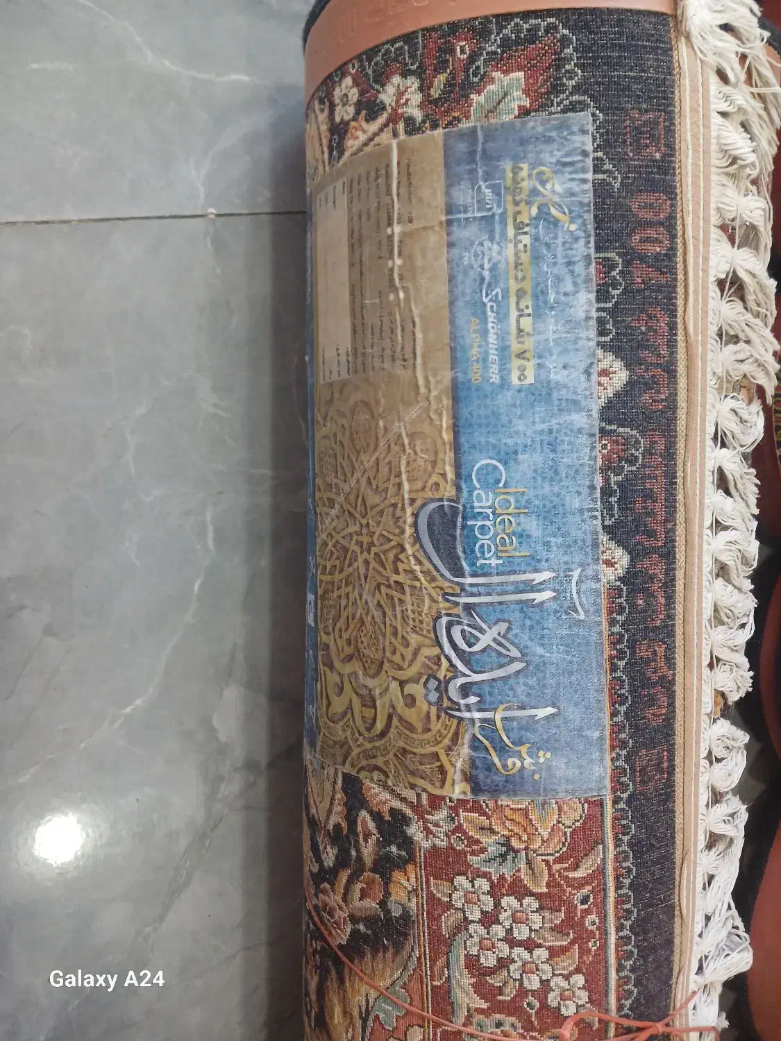 یک تخته فرش ۱۲ متری ۷۰۰ شانه تراکم ۲۵۵۰|فرش|ورامین, ریحان آباد|دیوار