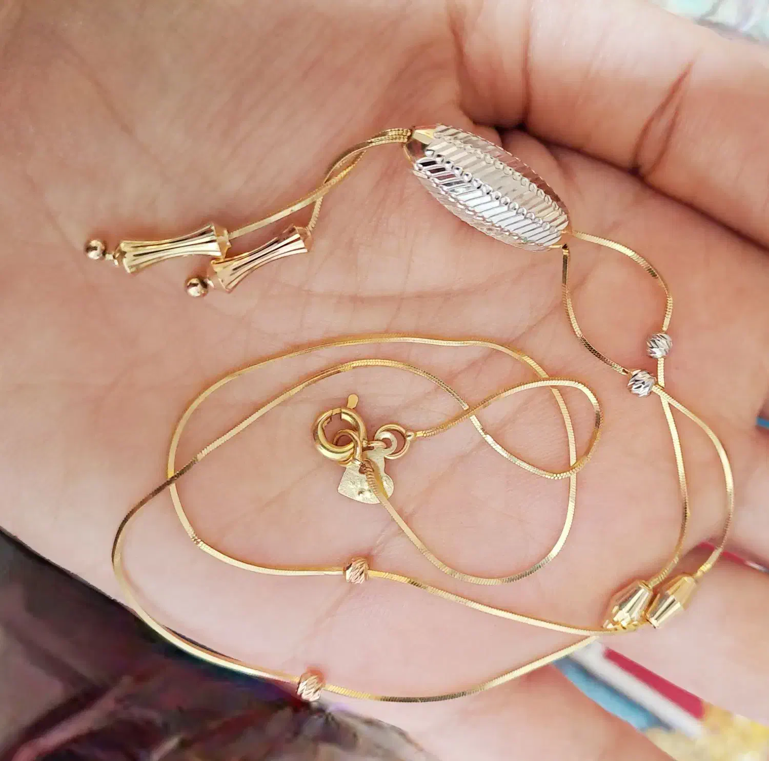 طلا نو|جواهرات|نیشابور, فردوس شمالی|دیوار