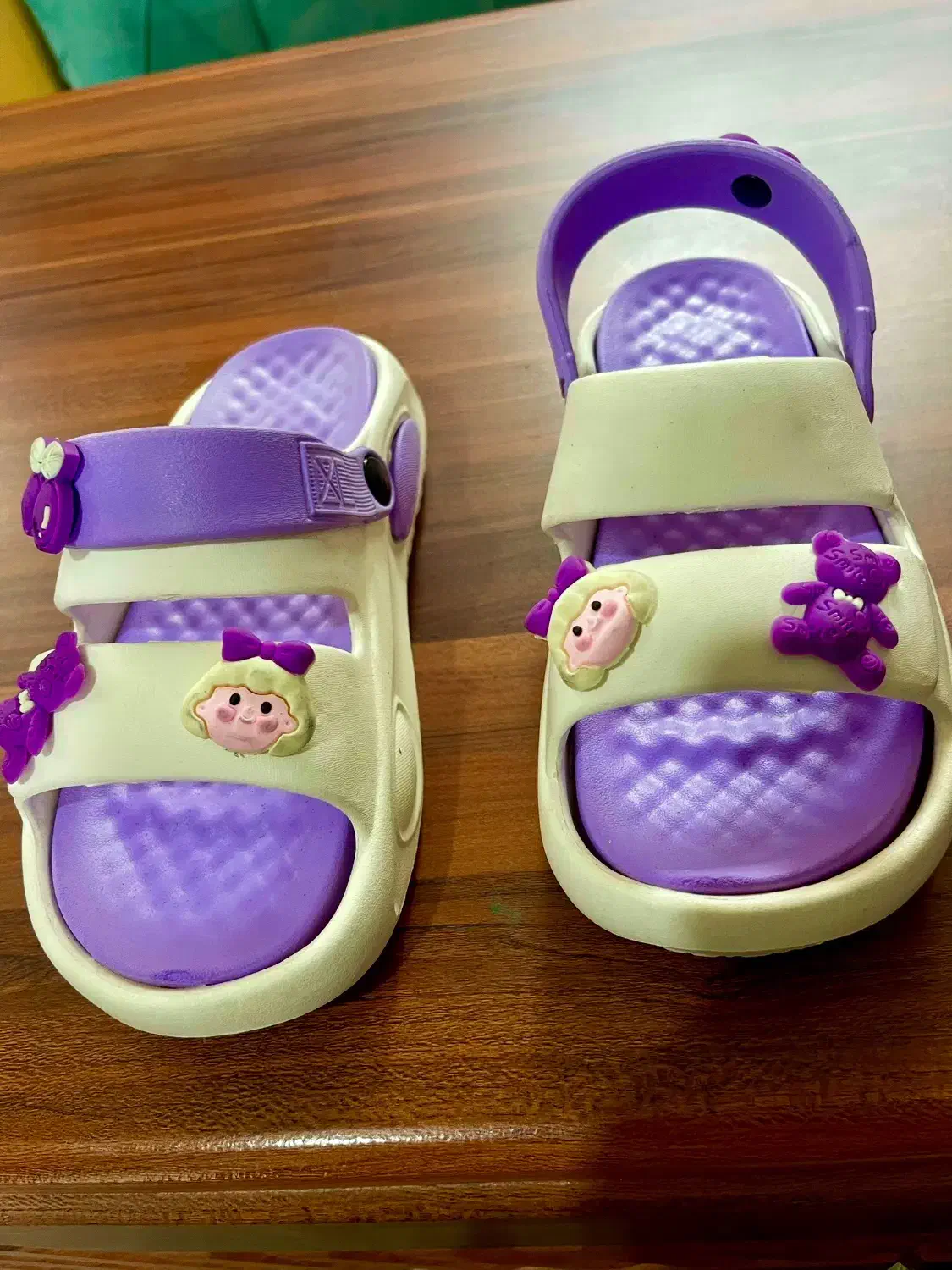 دمپایی عروسکی|کیف، کفش، کمربند|ارومیه, |دیوار