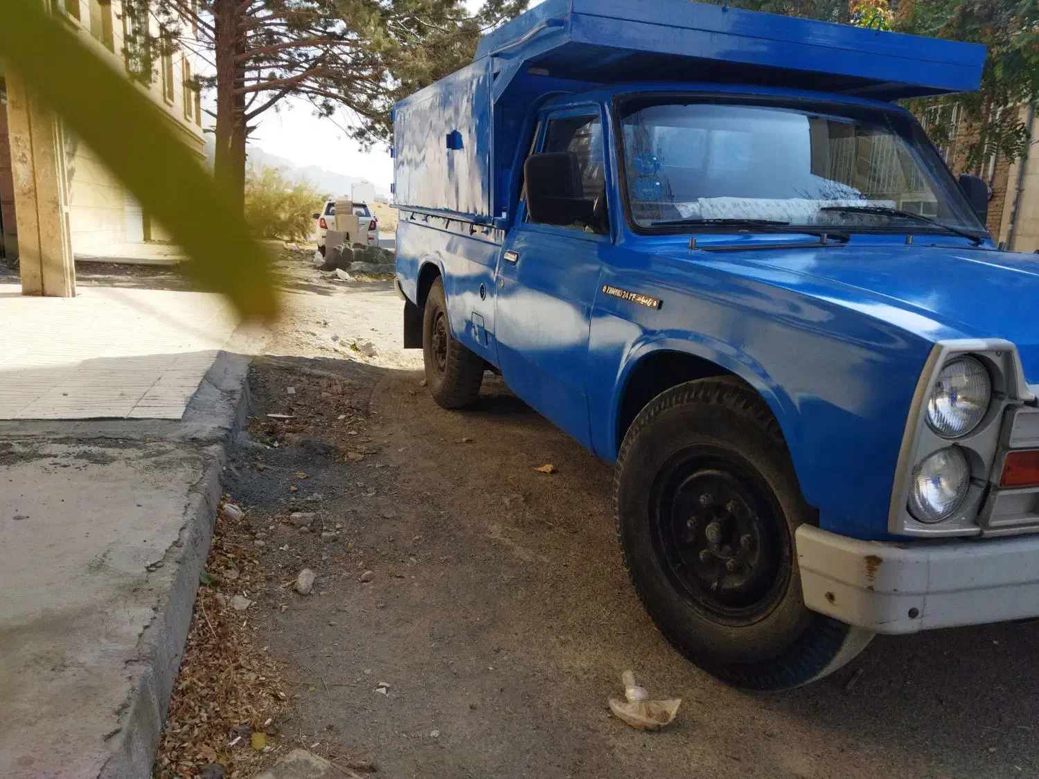 نیسان مدل 83دوگانه دست|خودرو سواری و وانت|کرمانشاه, |دیوار