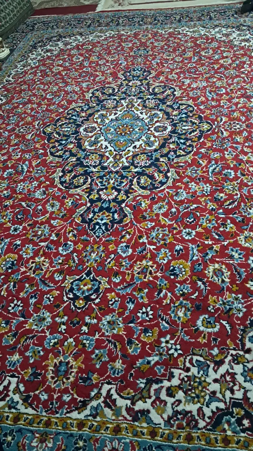 کناره قرمز و فرش|فرش|قوچان, |دیوار