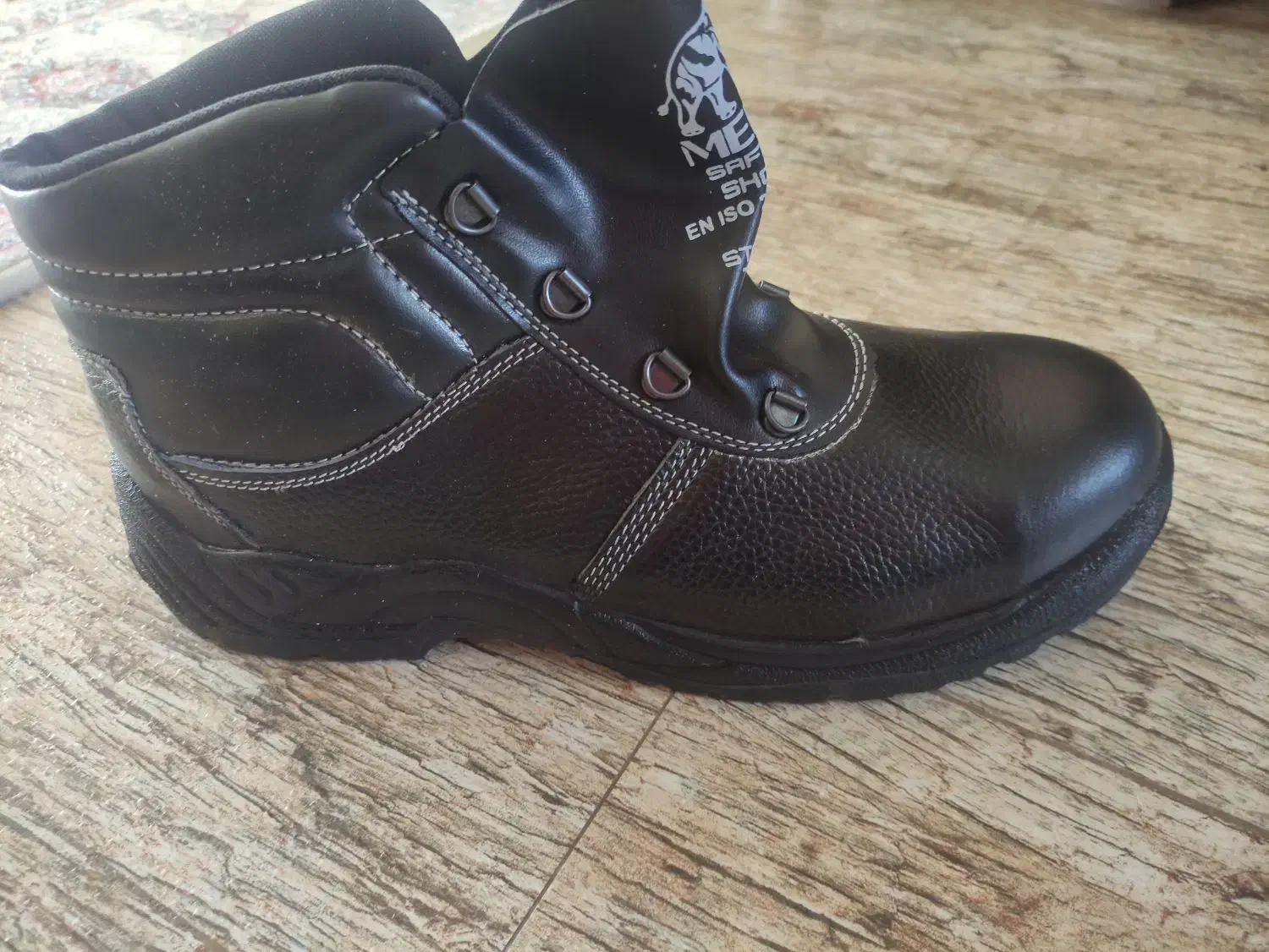 کفش کار ایمنی سایز ۴۲|کیف، کفش، کمربند|اصفهان, قائمیه|دیوار