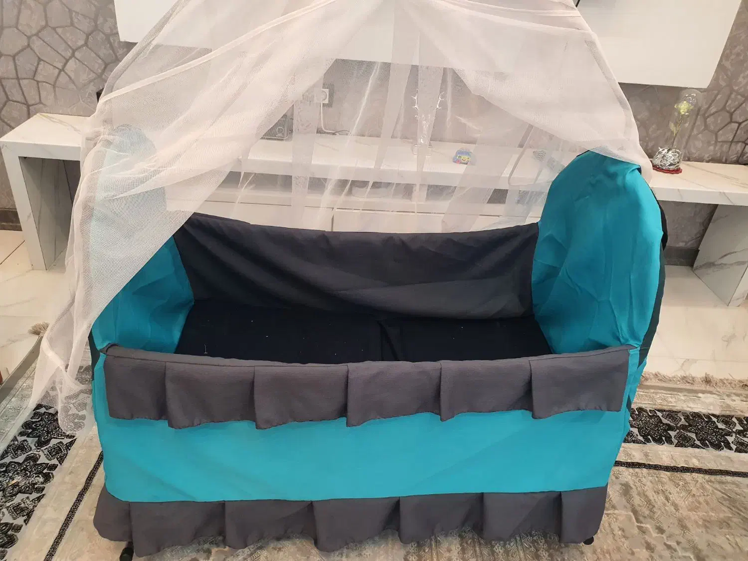 فروش گهواره نوزاد|تخت و صندلی بچه|هشتگرد, هشتگرد قدیم|دیوار