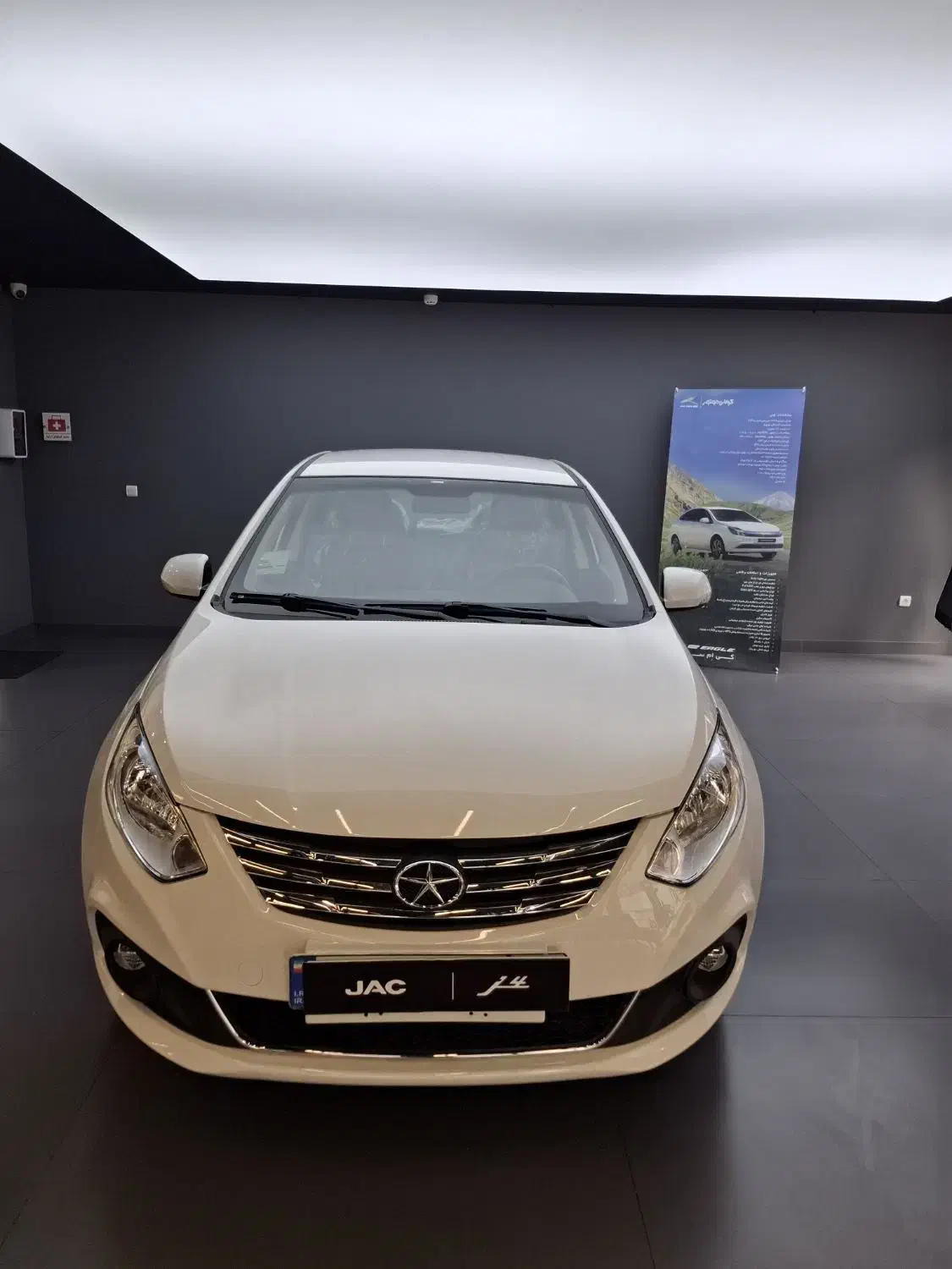 جکj4سفید|خودرو سواری و وانت|تهران, توحید|دیوار