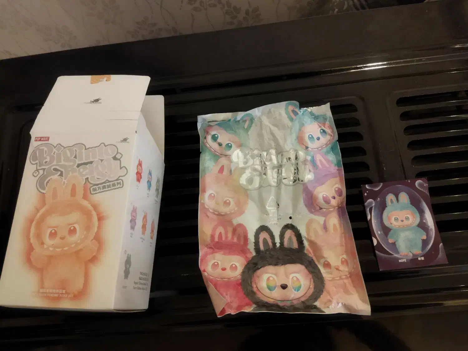 لبوبو نونو|اسباب‌‌بازی|چهارباغ, |دیوار