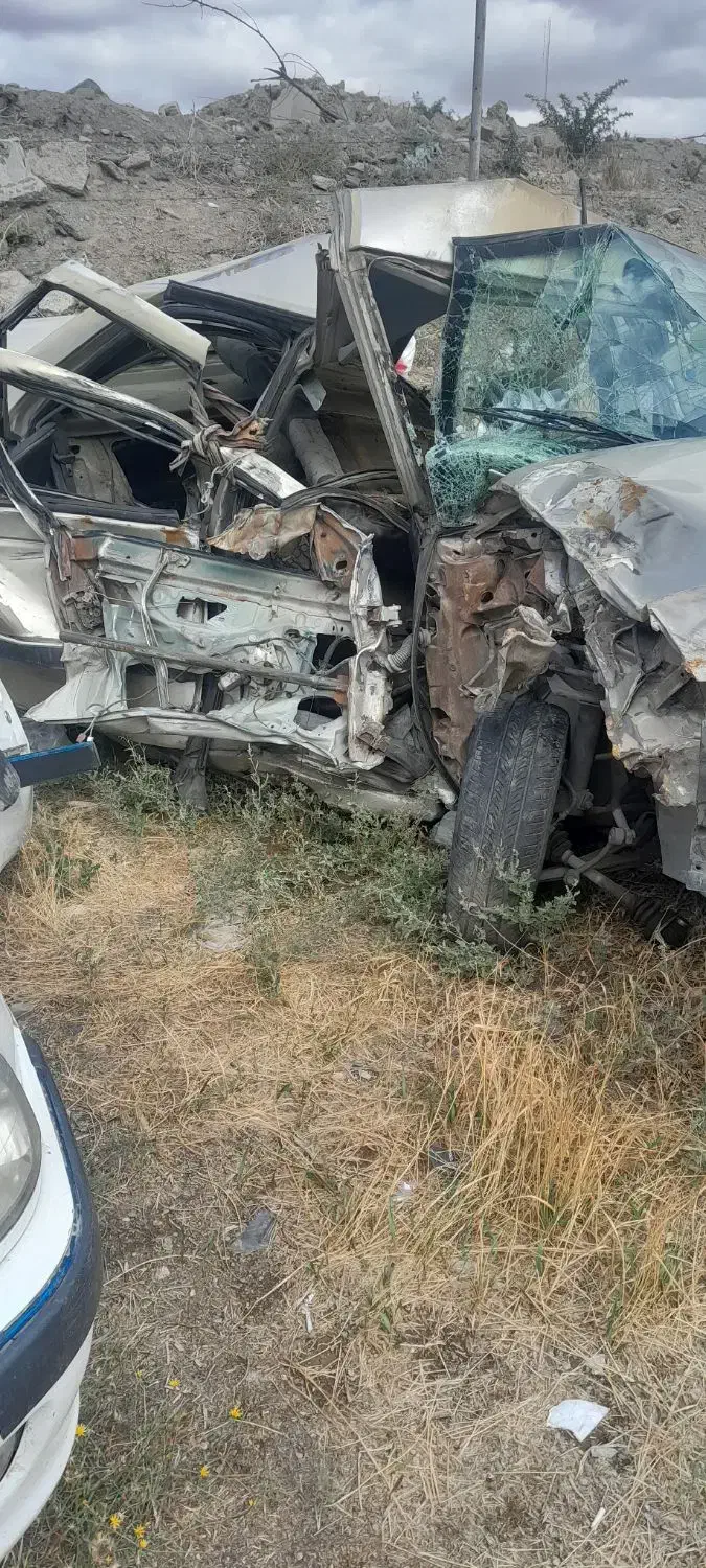 پژو ۴۰۵ تصادفی|خودرو سواری و وانت|ماکو, |دیوار