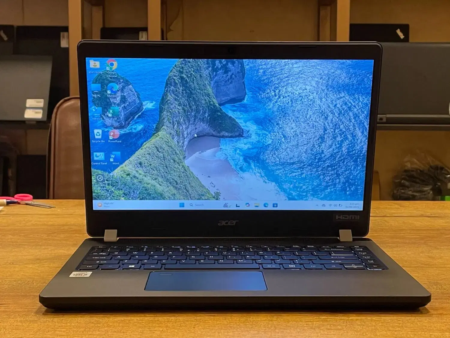 لپتاپ ایسر Acer TravelMate P2|رایانه همراه|مشهد, کلاهدوز|دیوار