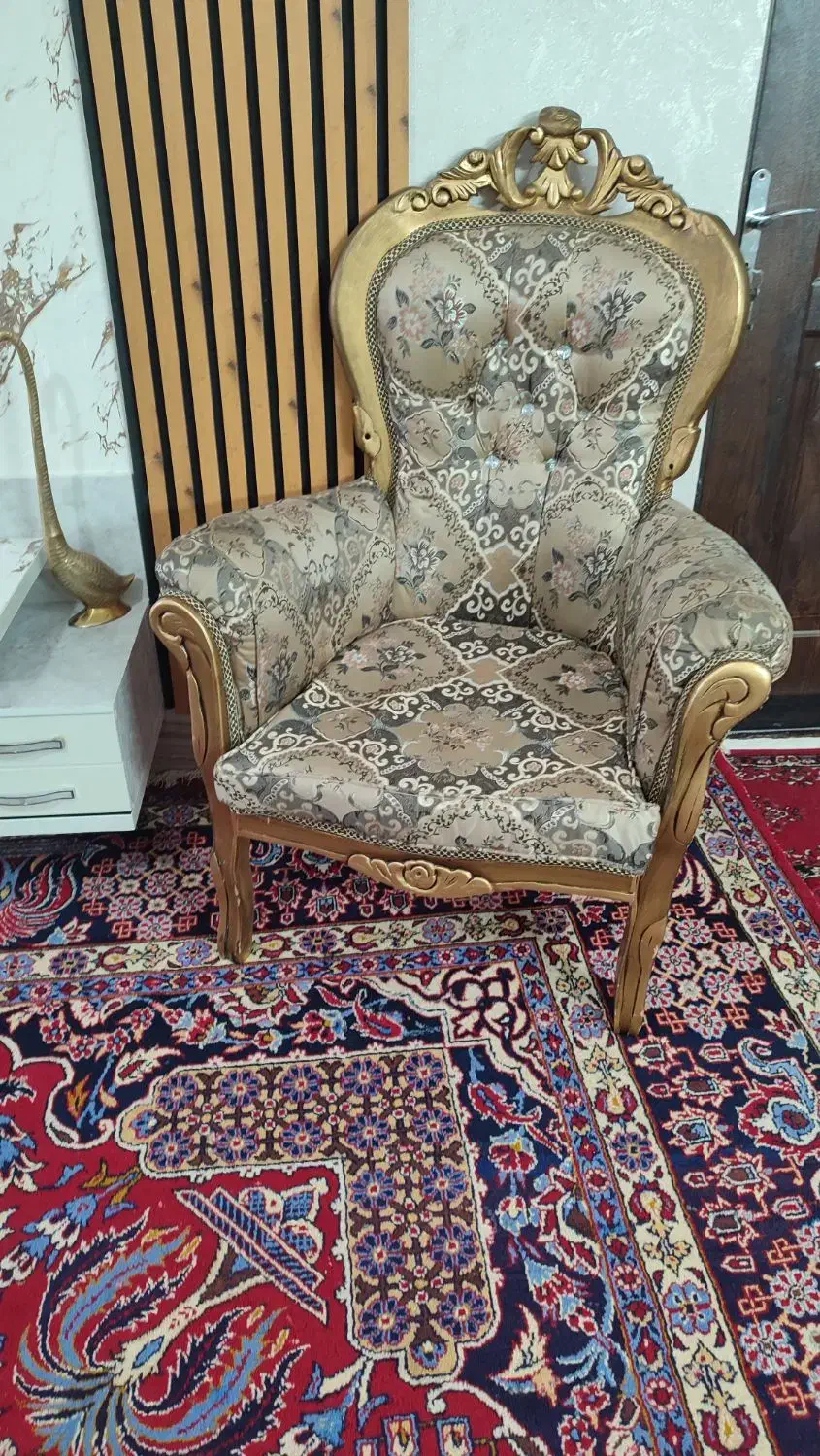 مبلمان سلطنتی نه نفره|مبلمان خانگی و میز عسلی|بناب, |دیوار