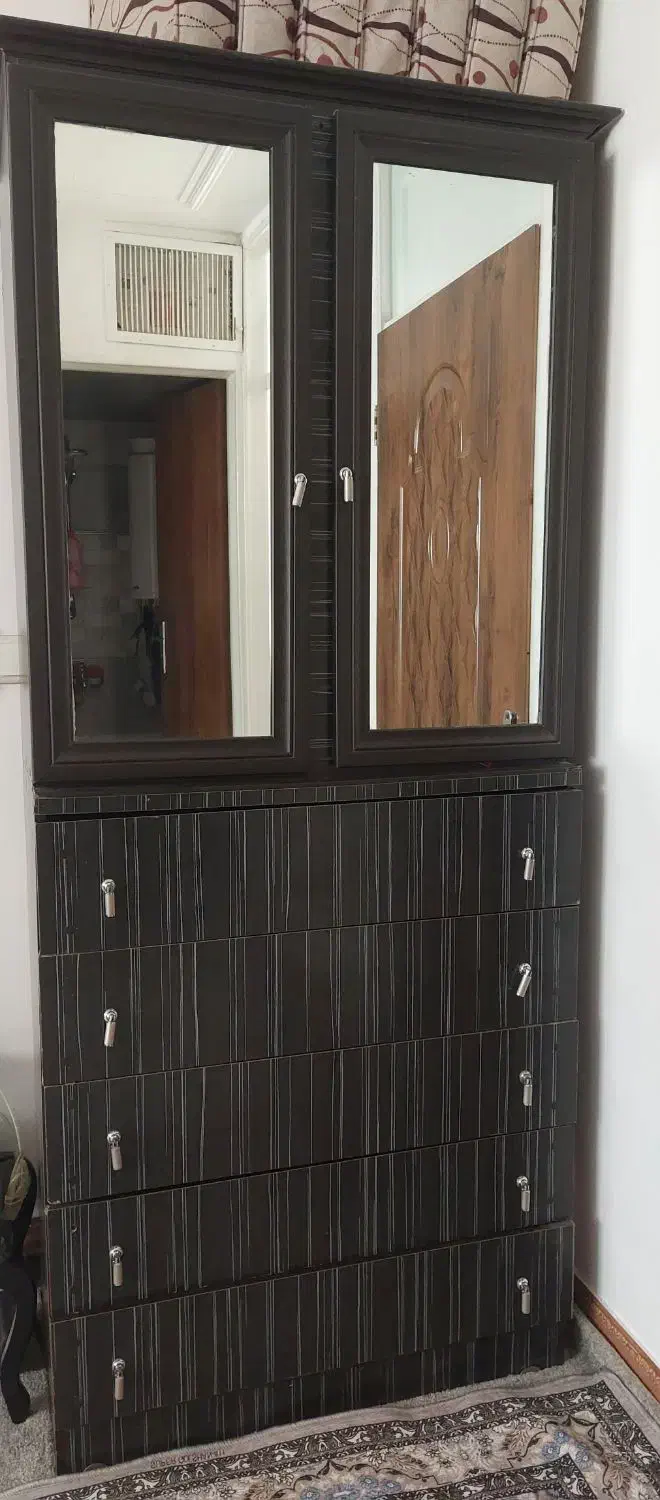 کمد لباس . کاملا سالم . ام دی اف|جاکفشی، کمد، دراور|قم, زنبیل آباد|دیوار