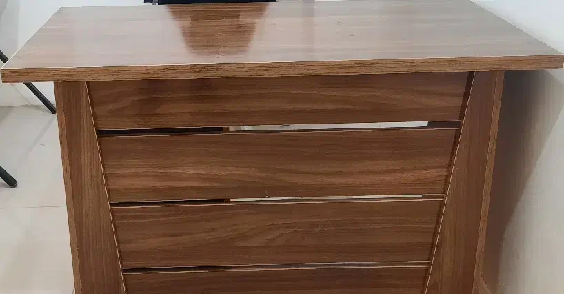 میز کار یک و بیست|مبلمان اداری|گنبد کاووس, |دیوار