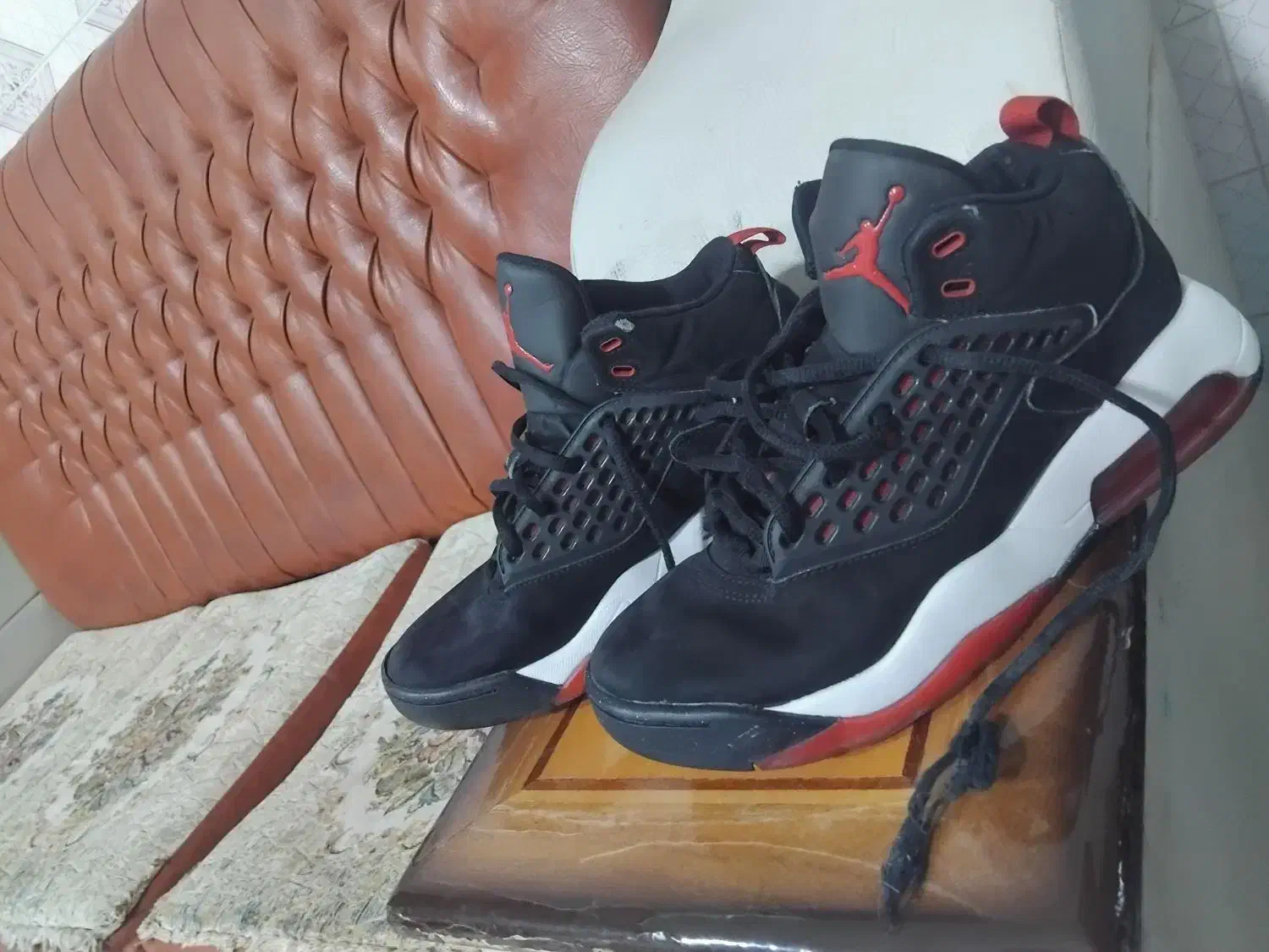 کتانی|کیف، کفش، کمربند|اسفراین, |دیوار