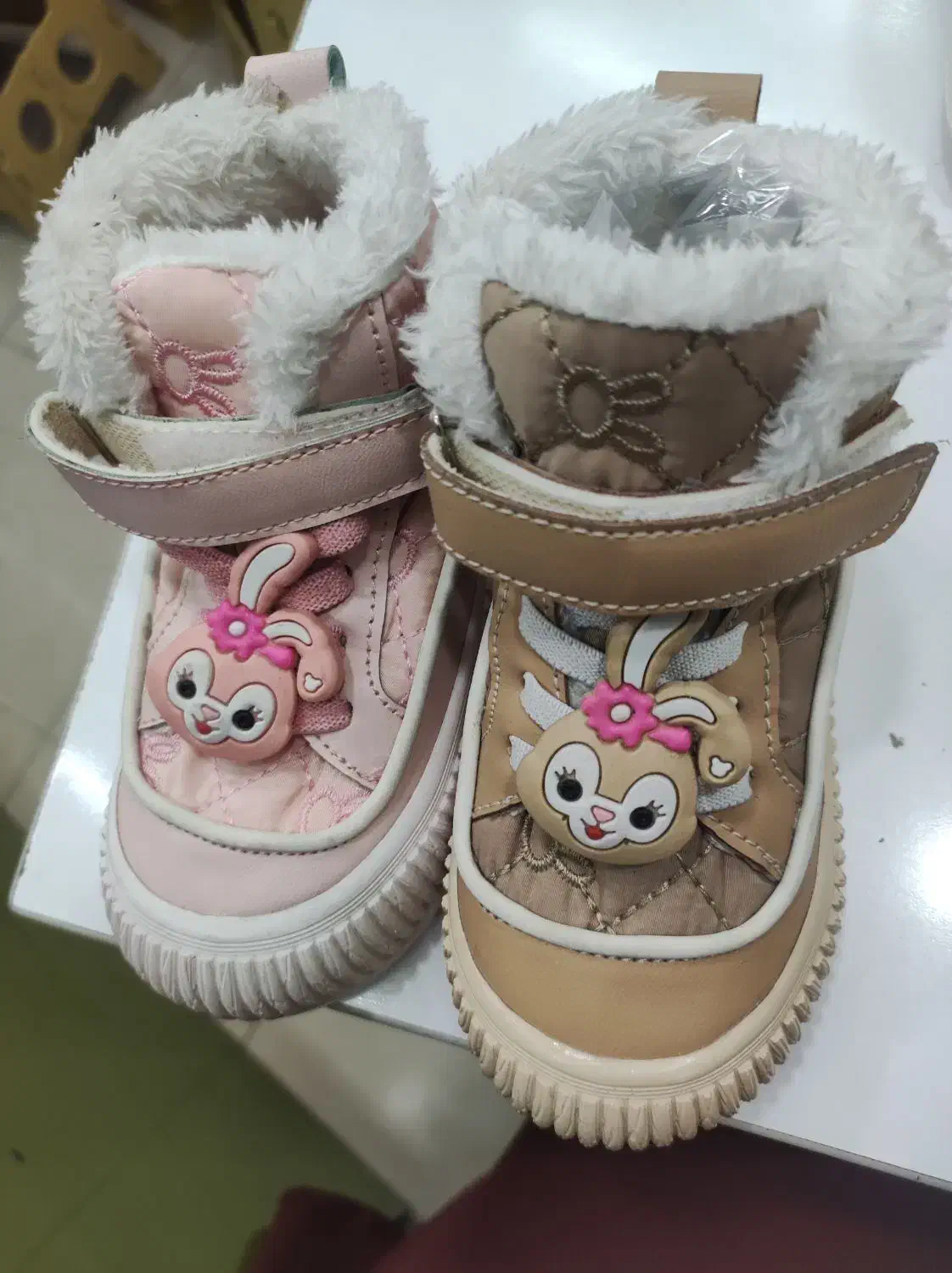 کفش بچگانه|کیف، کفش، کمربند|گنبد کاووس, |دیوار