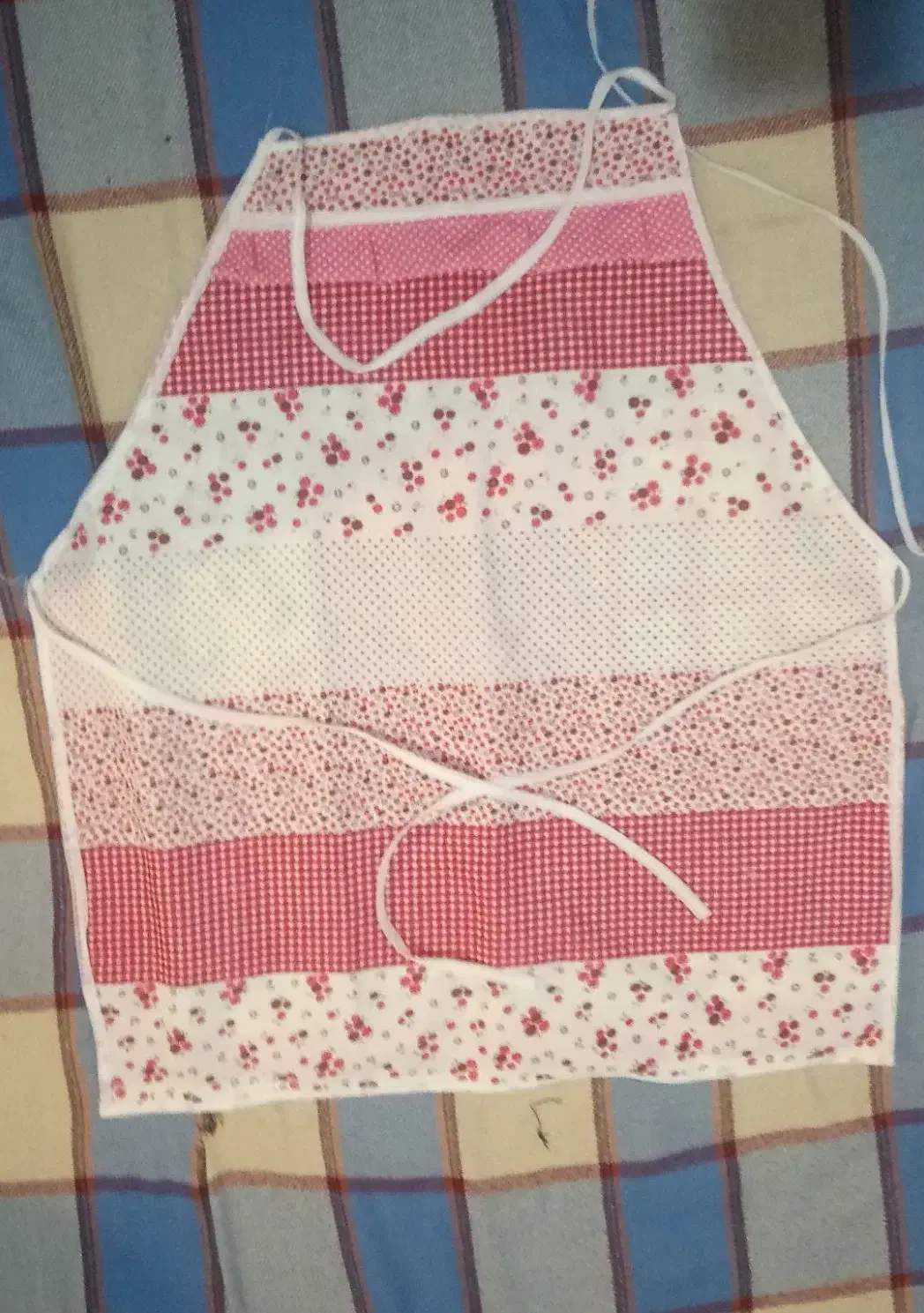 سرویس ۶ تیکه آشپزخانه|سفره، حوله، دستمال آشپزخانه|کوهدشت, |دیوار