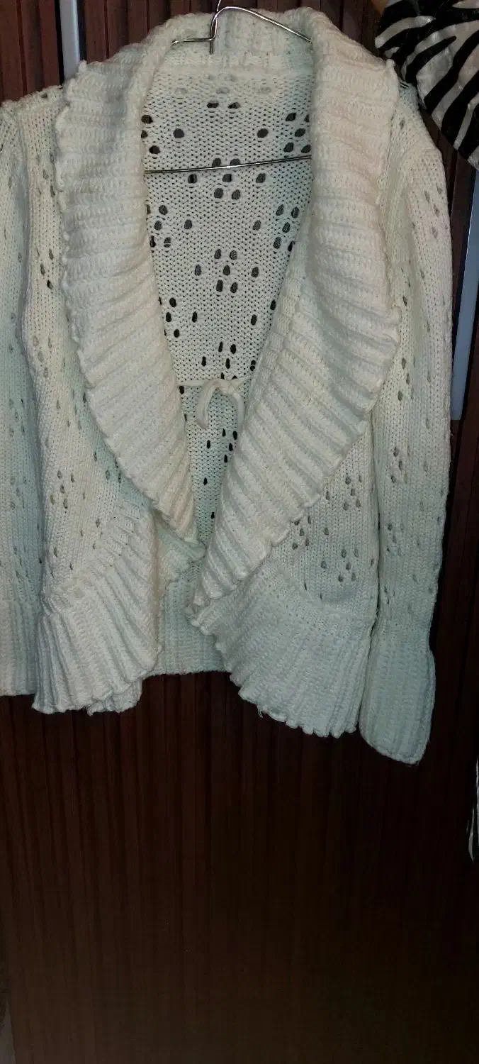 بافت زنانه جلو باز|لباس|مشهد, آیت الله کاشانی|دیوار