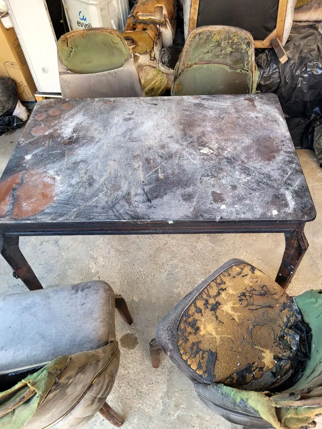 ناهارخوری چوبشون سالمه|میز و صندلی غذاخوری|امیدیه, |دیوار