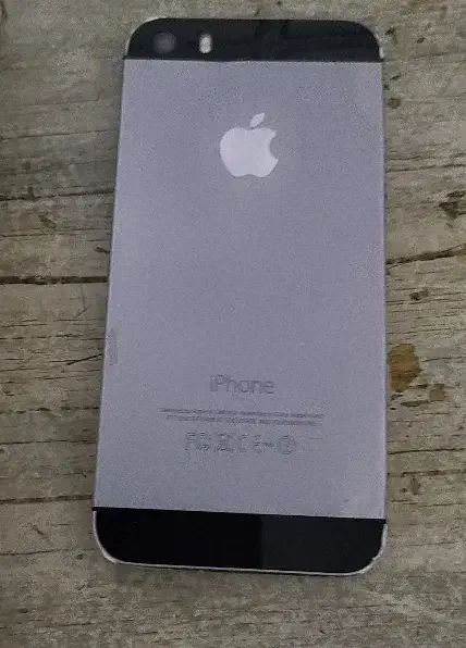 گوشی آیفون 5s|موبایل|قم, زنبیل آباد|دیوار