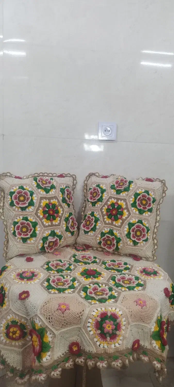 کوسن و شال مبل قلاب بافی|صنایع دستی و سایر لوازم تزئینی|گناباد, |دیوار