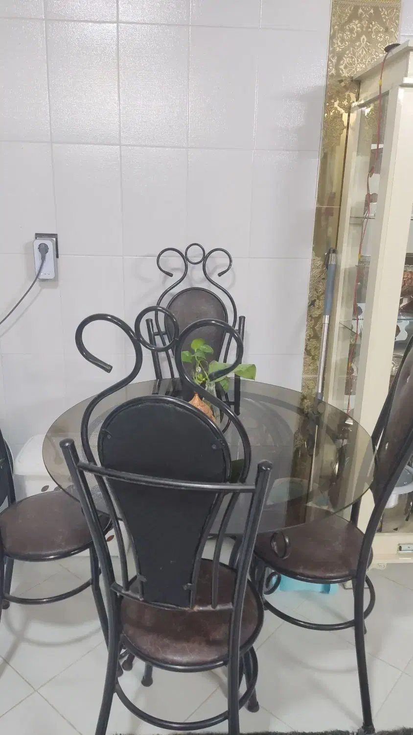 میز ناهارخوری|میز و صندلی غذاخوری|نیشابور, فضل|دیوار