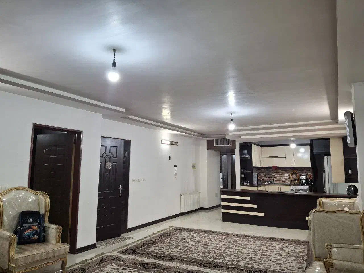 آپارتمان ۱۴۰ متری گلستان شرقی|اجارهٔ آپارتمان|اصفهان, بهرام‌آباد|دیوار