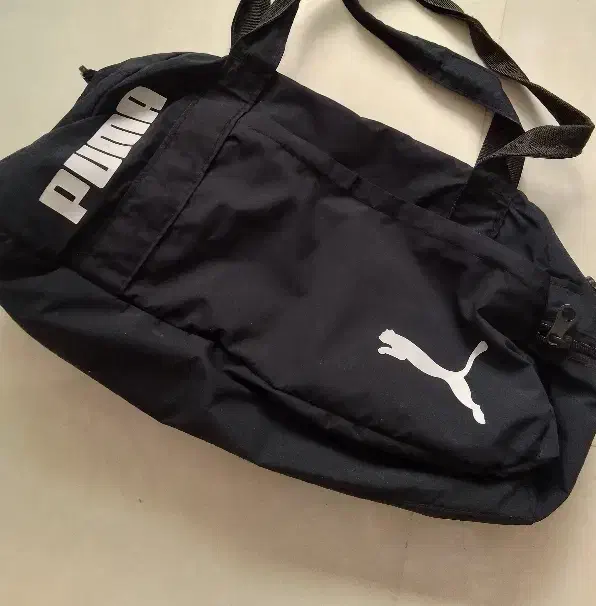 کیف ورزشی پوما بزرگ و کیف نایک|کیف، کفش، کمربند|شیراز, ملاصدرا|دیوار