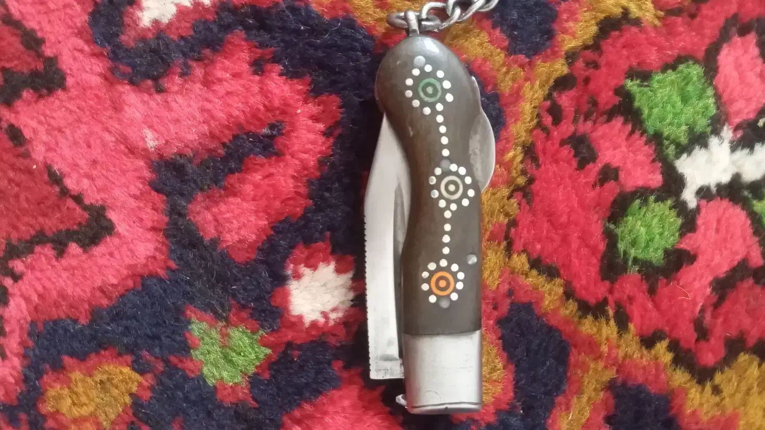 چاقو قدیمی|کلکسیون اشیاء عتیقه|مراغه, |دیوار