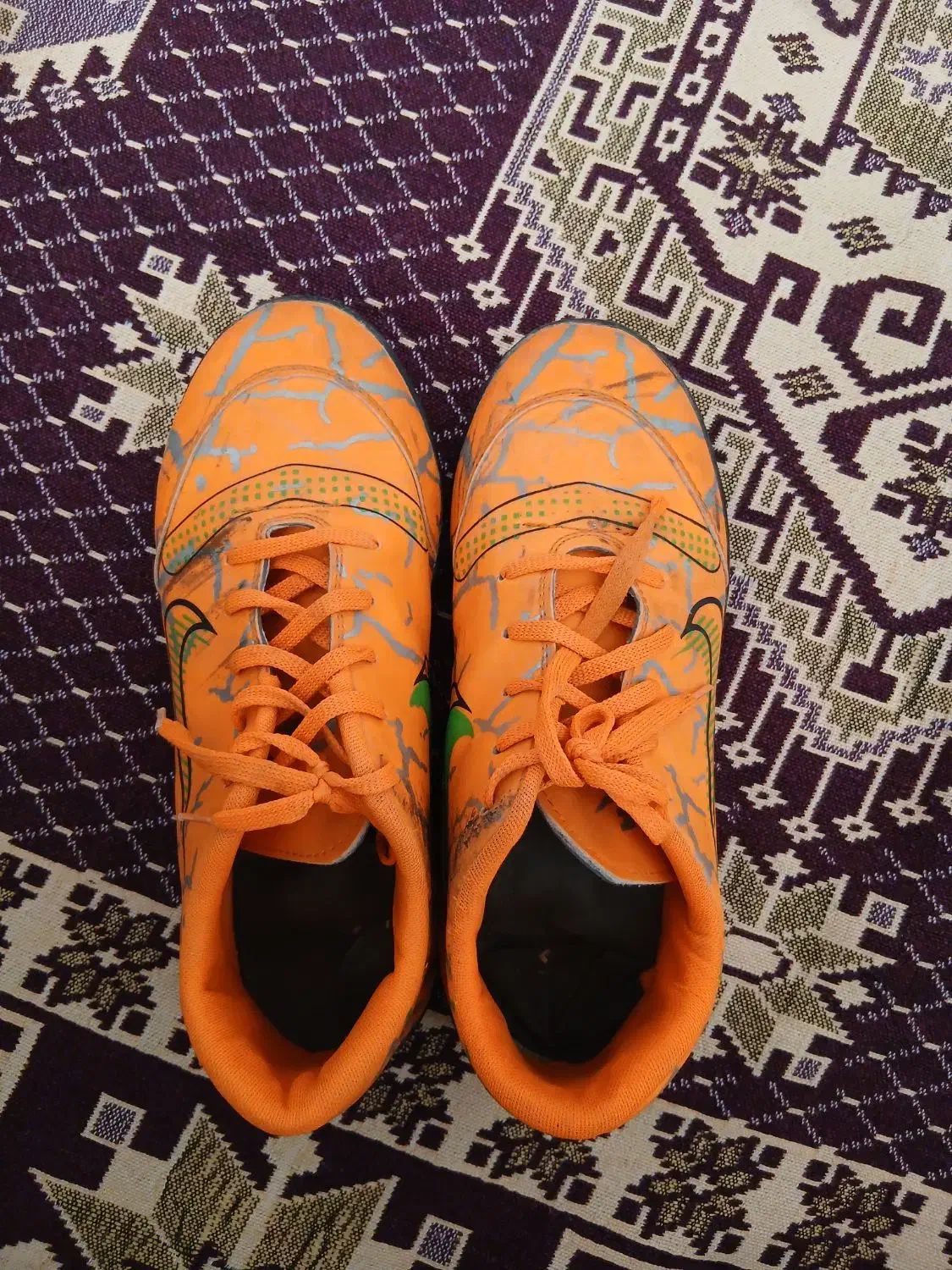 کفش فوتبال مناسب چمن|کیف، کفش، کمربند|زنجان, |دیوار