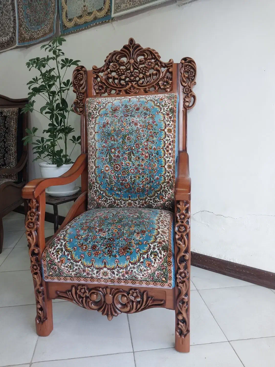 سرای مبل قالی (خاص) فرش فیروزه ای|مبلمان خانگی و میز عسلی|کرمان, |دیوار